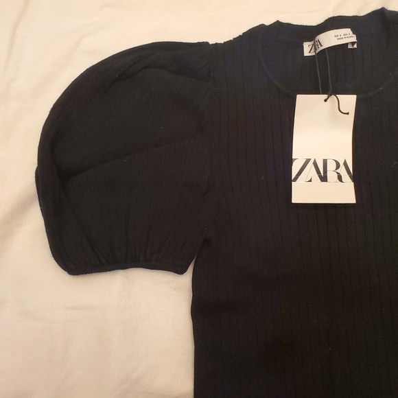 Zara puff sleeves top small - Picture 3 of 3